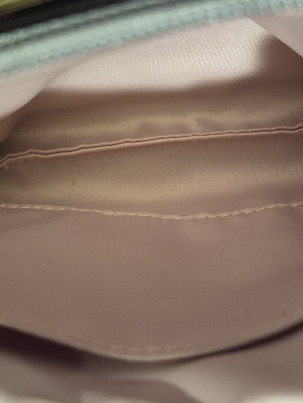 Coach Shantung Pleated Grey Wristlet (F48754) - Picture 5 of 7